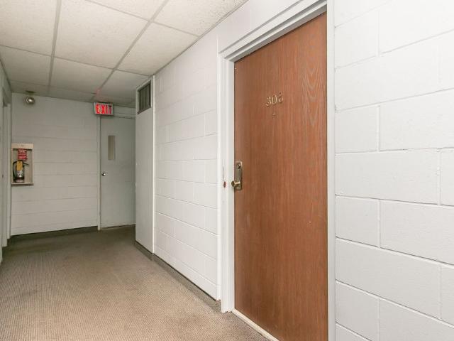 For Lease 4 Avalon Place Unit# 308, Kitchener, Ontario