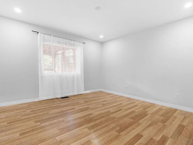 For Lease 4 Champlain Boulevard, Kawartha Lakes, Ontario