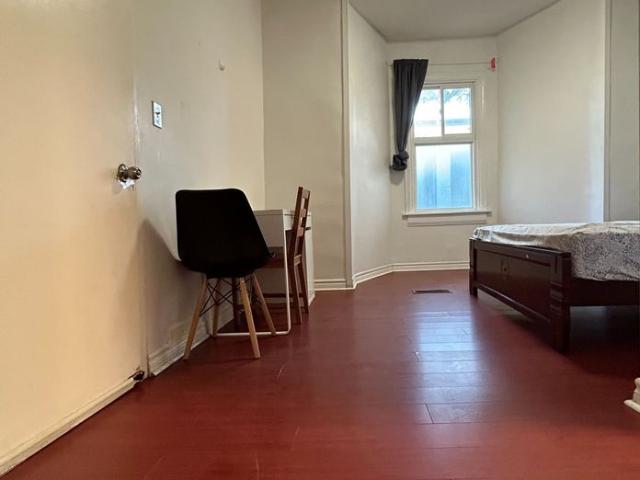 For Lease 4 Fitzroy Terr Terrace Unit# Suite AA, Main Floor, Toronto, Ontario