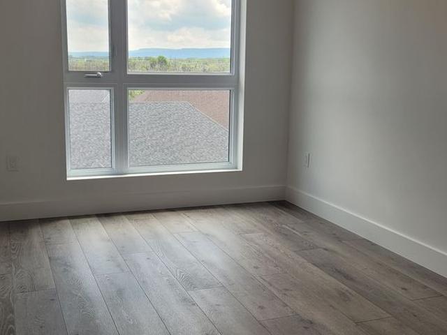 For Lease 4 Kimberley Lane Unit# 409, Collingwood, Ontario