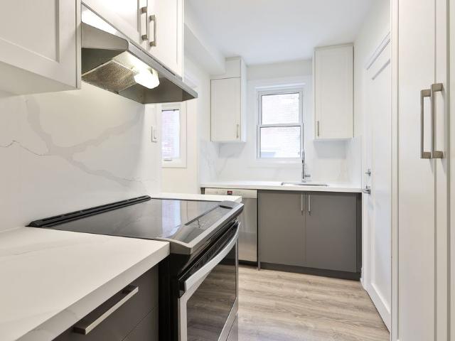For Lease 4 Oriole Crescent Unit# Main, Toronto, Ontario