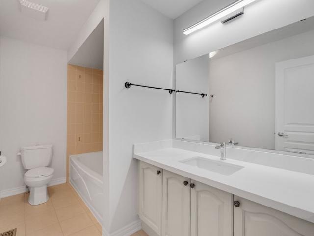 For Lease 4 Overhold Crescent, Richmond Hill, Ontario