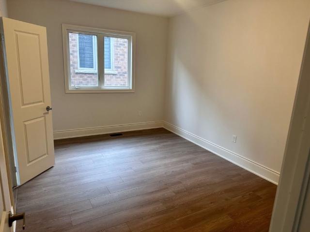 For Lease 4 Pond View Gate, Hamilton, Ontario