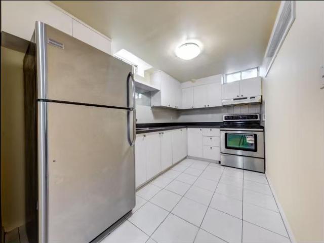 For Lease 4 Price Street Unit# Basement, Richmond Hill, Ontario
