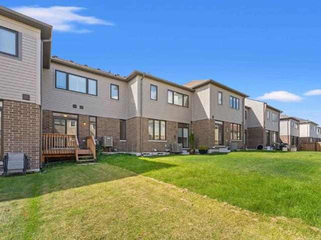 For Lease 4 Rochester Drive, Barrie, Ontario