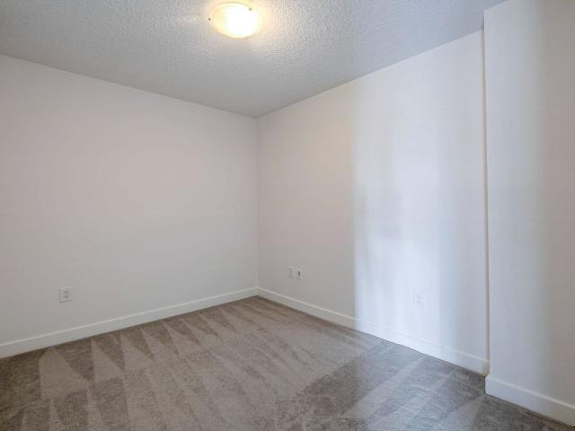 For Lease 4K Spadina Avenue Unit# 1721, Toronto, Ontario
