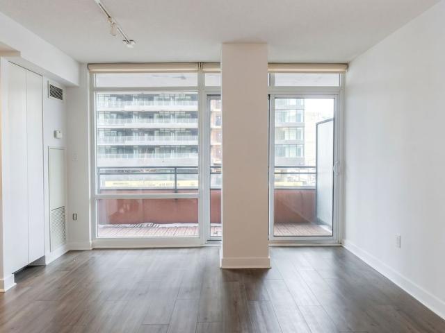 For Lease 4K Spadina Avenue Unit# 317, Toronto, Ontario