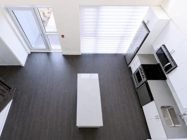 For Lease 509 Dundas Street, Oakville, Ontario