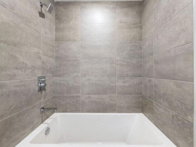 For Lease 500 Dupont Street Unit# 208, Toronto, Ontario
