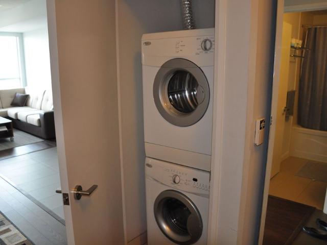 For Lease 500 Sherbourne Street Unit# 2504, Toronto, Ontario