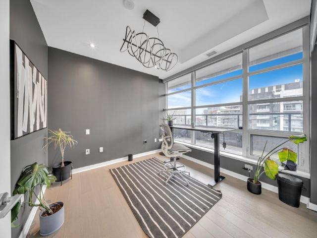 For Lease 501 Adelaide Street Unit# 1404, Toronto, Ontario