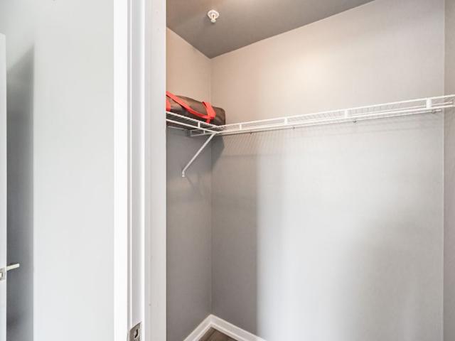 For Lease 5020 Corporate Drive Unit# 107, Burlington, Ontario
