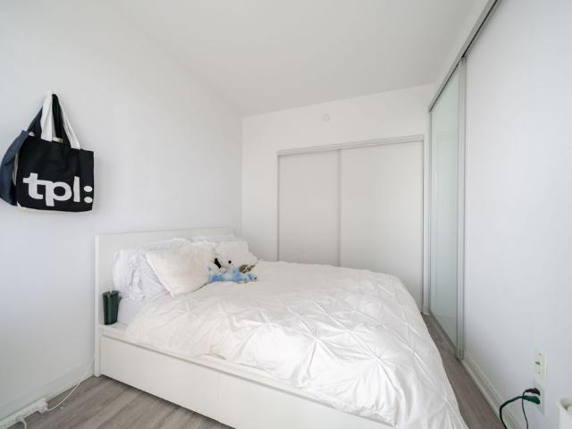 For Lease 50 Charles Street Unit# 4113, Toronto, Ontario