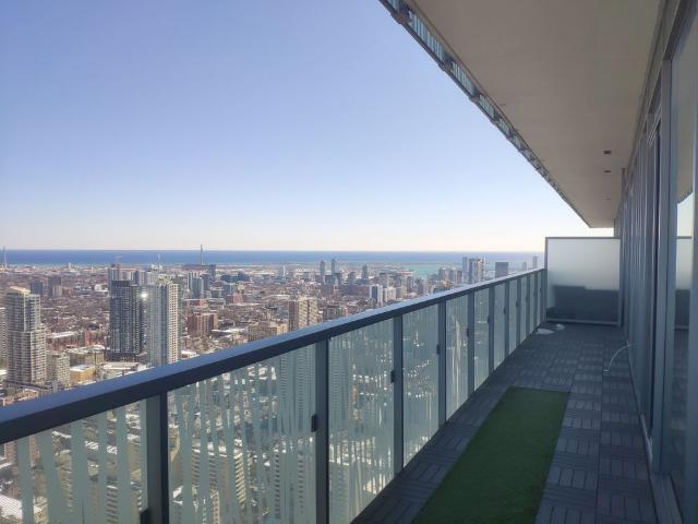 For Lease 50 Charles Street Unit# Lph5207, Toronto, Ontario