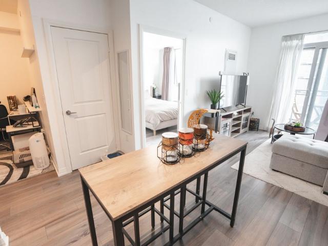 For Lease 50 Ann O'reilly Road Unit# 906, Toronto, Ontario