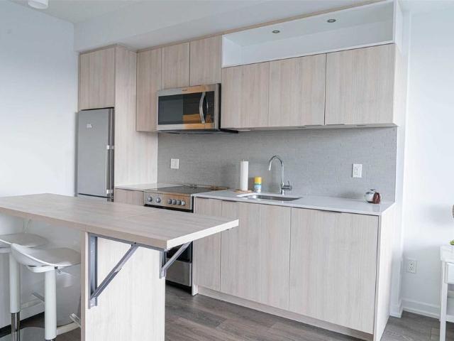 For Lease 50 Forest Manor Road Unit# 701, Toronto, Ontario