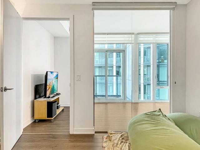 For Lease 50 Power Street Unit# 817, Toronto, Ontario
