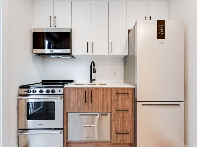 For Lease 50 William Cragg Drive Unit# B, Toronto, Ontario