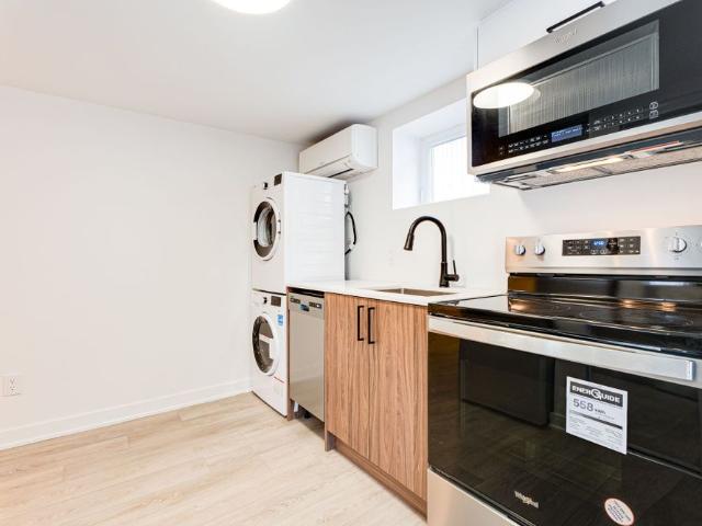 For Lease 50 William Cragg Drive Unit# C, Toronto, Ontario