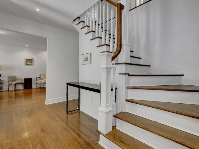 For Lease 516 Buchanan Crescent, Beacon Hill North South and Area, Ontario