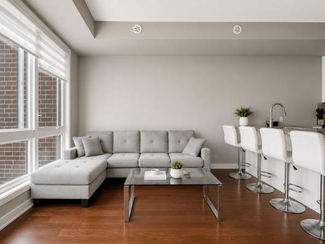 For Lease 512 Mishi Private, Manor Park Cardinal Glen and Area, Ontario