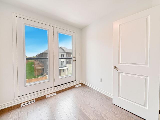 For Lease 5138 Vetere Street, Mississauga, Ontario