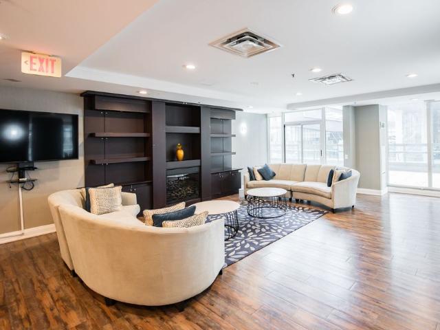 For Lease 51 Lower Simcoe Street Unit# 1810, Toronto, Ontario