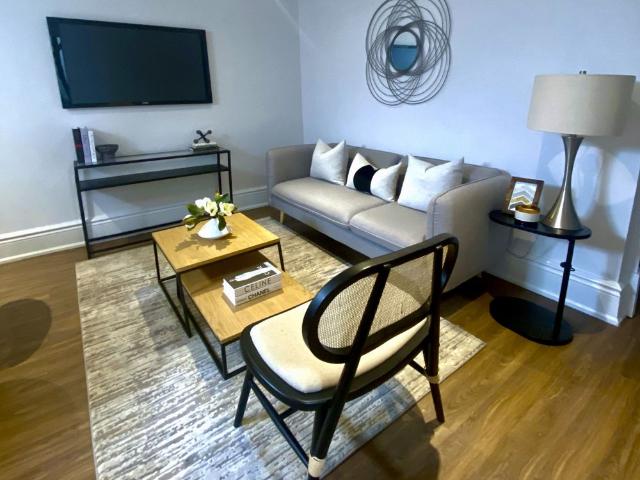For Lease 525 Old Weston Road Unit# Lower, Toronto, Ontario