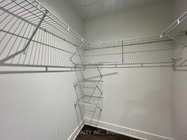 For Lease 525 Adelaide Street Unit# 809, Toronto, Ontario