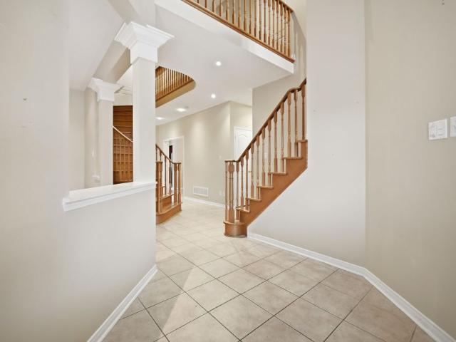 For Lease 5218 Oscar Peterson Boulevard, Mississauga, Ontario