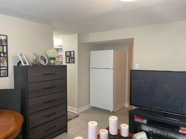 For Lease 52 Emerson Street, Hamilton, Ontario
