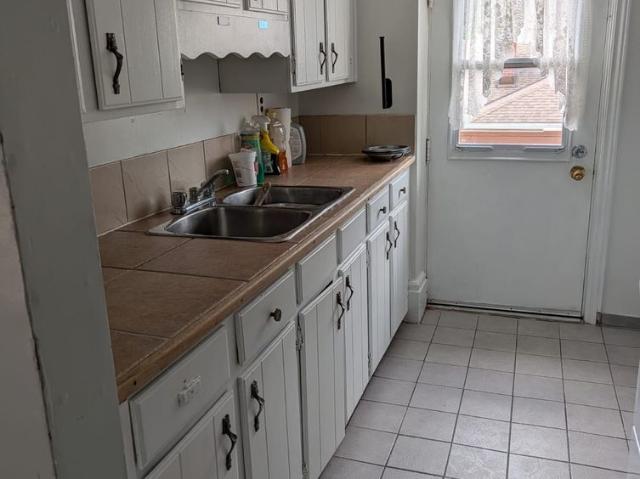 For Lease 52 Wellington Street Unit# 2, Woodstock, Ontario