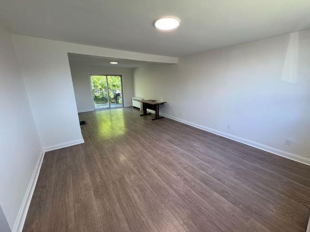 For Lease 535 Lawrence Avenue, Toronto, Ontario