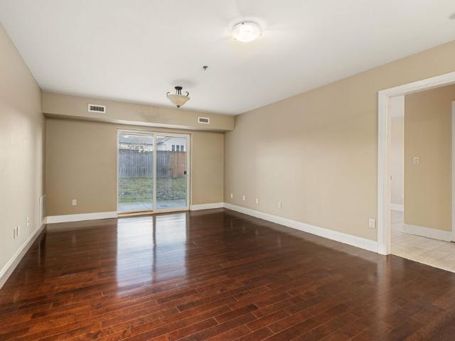 For Lease 539 Armstrong Road Unit# 516, Kingston, Ontario