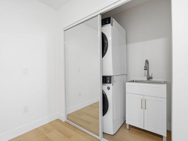 For Lease 53 Bishop Avenue Unit# 2, Toronto, Ontario