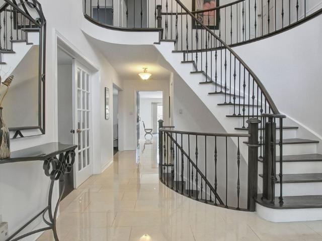 For Lease 53 Waltham Crescent, Richmond Hill, Ontario