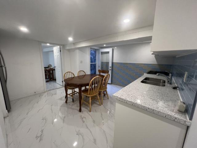 For Lease 548 Dufferin Street Unit# Bsmt, Toronto, Ontario