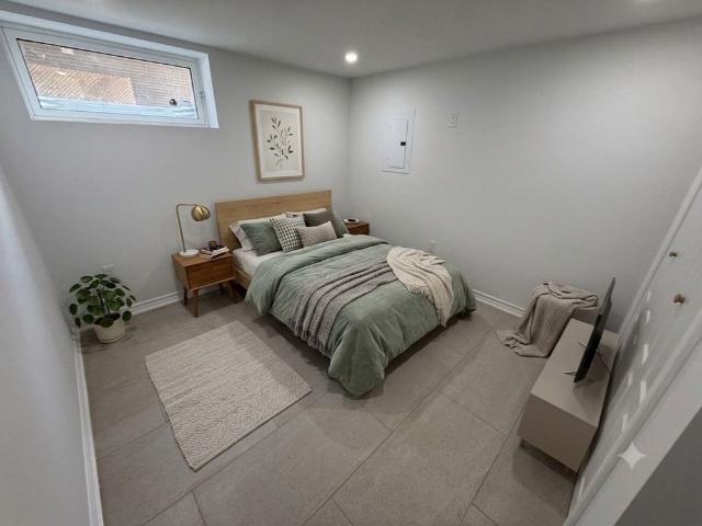 For Lease 541 chamberlain Road Unit# B, Burlington, Ontario