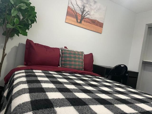 For Lease 54 Carrie Crescent Unit# Room, Brampton, Ontario
