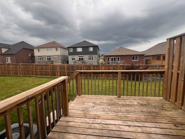 For Lease 54 Ledgerock Court, Quinte West, Ontario