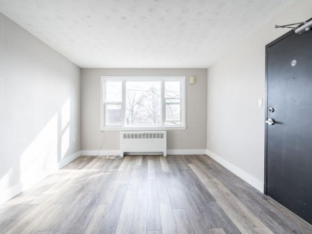 For Lease 5567 Ontario Avenue Unit# 2, Niagara Falls, Ontario