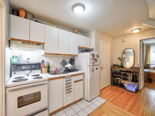 For Lease 557 Markham Street Unit# 101, Toronto, Ontario