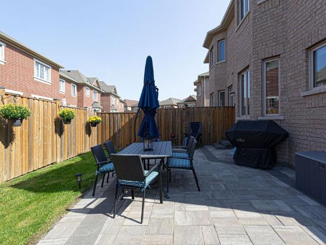 For Lease 557 Settlers Road, Oakville, Ontario