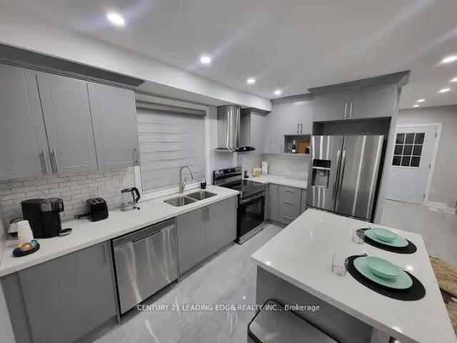 For Lease 5595 WESLEY Place, Niagara Falls, Ontario