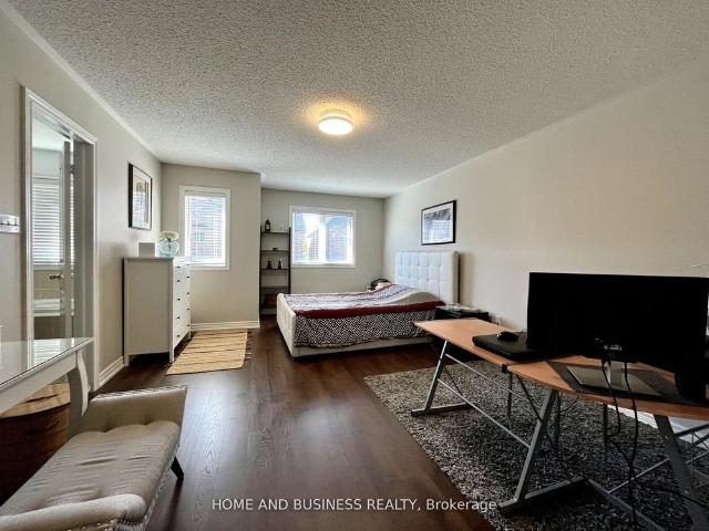 For Lease 5532 Meadowcrest Avenue, Mississauga, Ontario