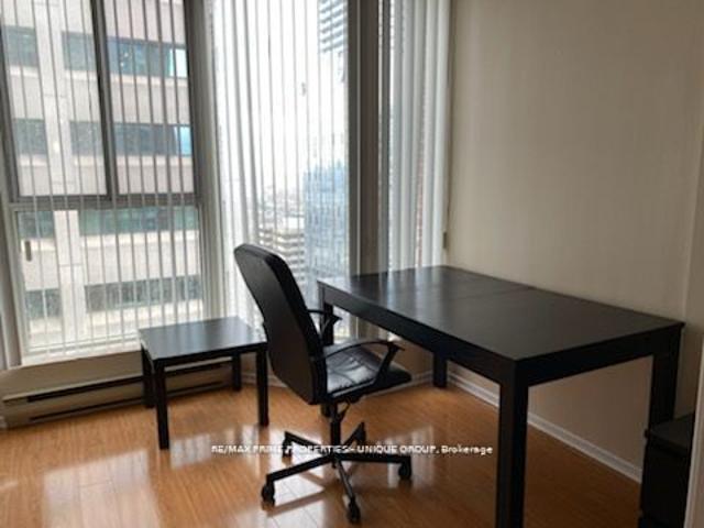 For Lease 55 Centre Avenue Unit# 1905, Toronto, Ontario