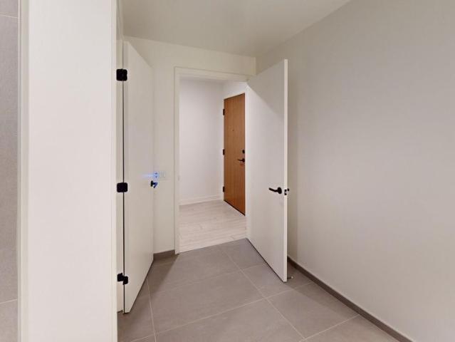 For Lease 55 Charles Street Unit# 1007, Toronto, Ontario