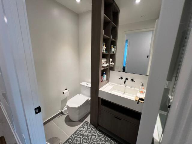 For Lease 55 Charles Street Unit# 1406, Toronto, Ontario