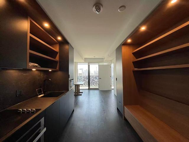 For Lease 55 Charles Street Unit# 2204, Toronto, Ontario