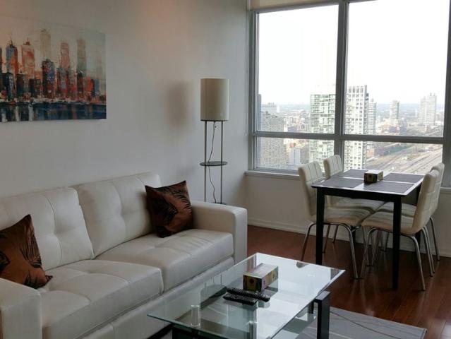 For Lease 55 Bremner Boulevard Unit# 3205, Toronto, Ontario